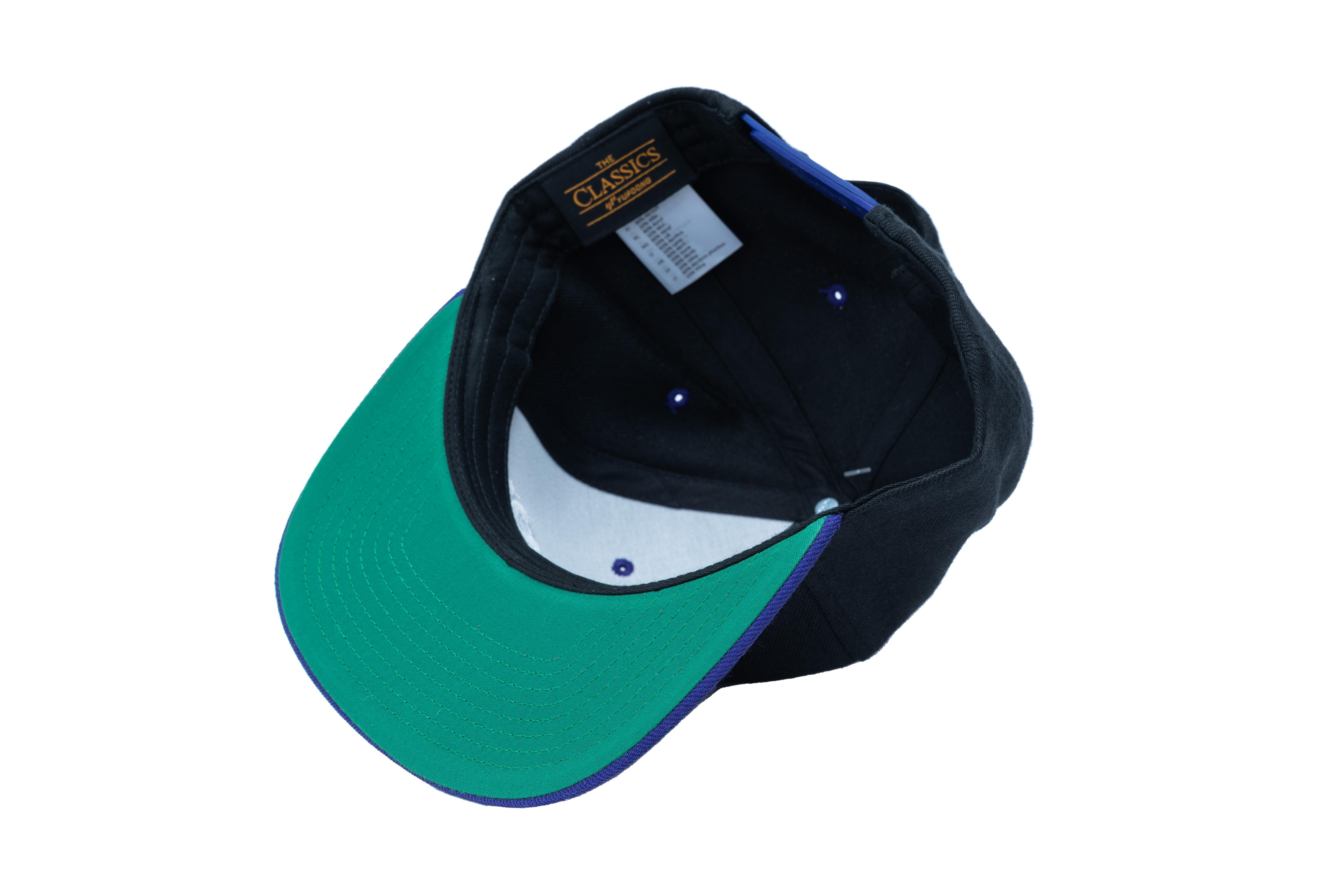 SOLLSO. Classic Snapback 2-Tone Cap, Black-Purple