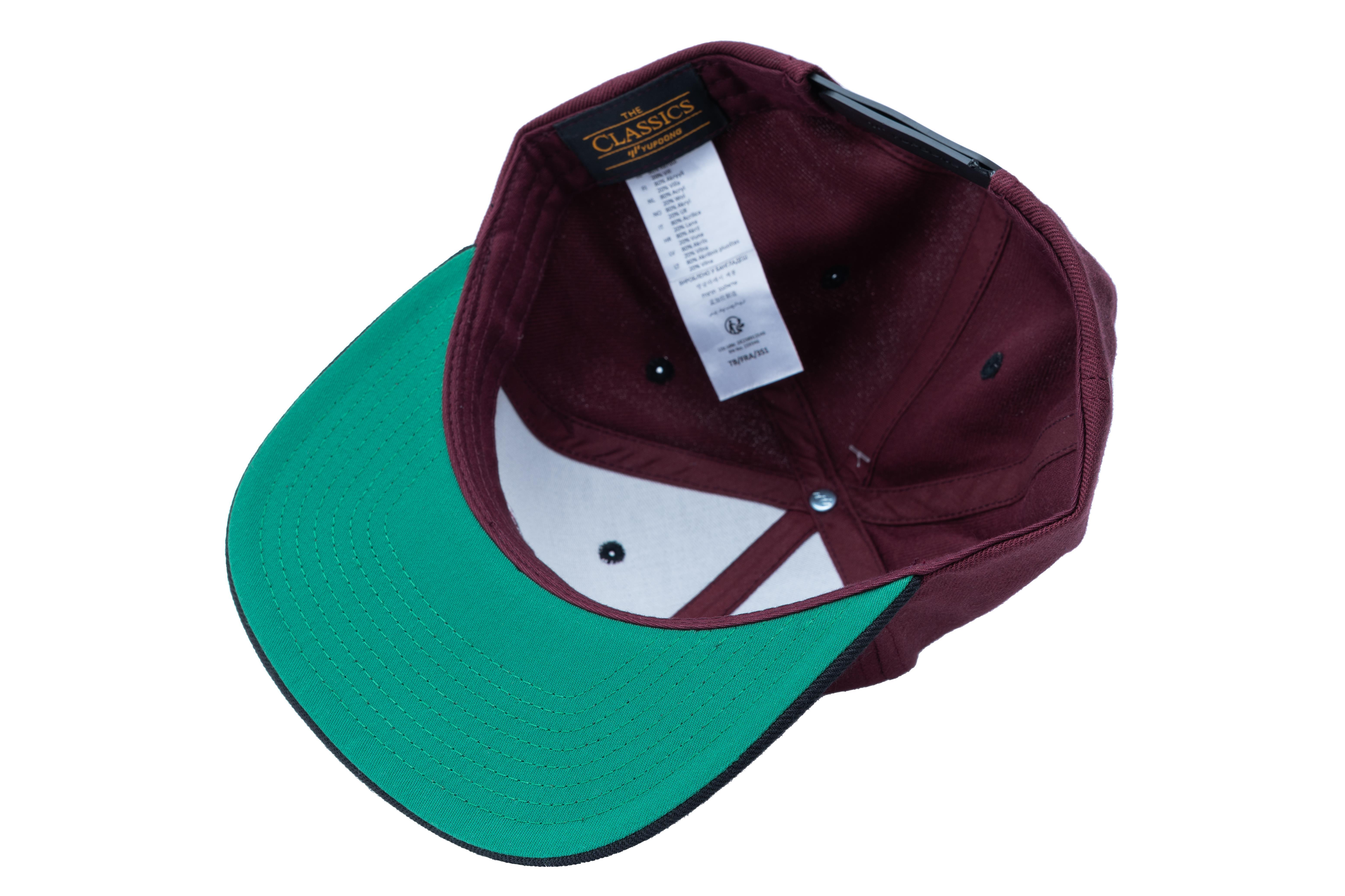 SOLLSO. Classic Snapback 2-Tone Cap, Maroon-Black