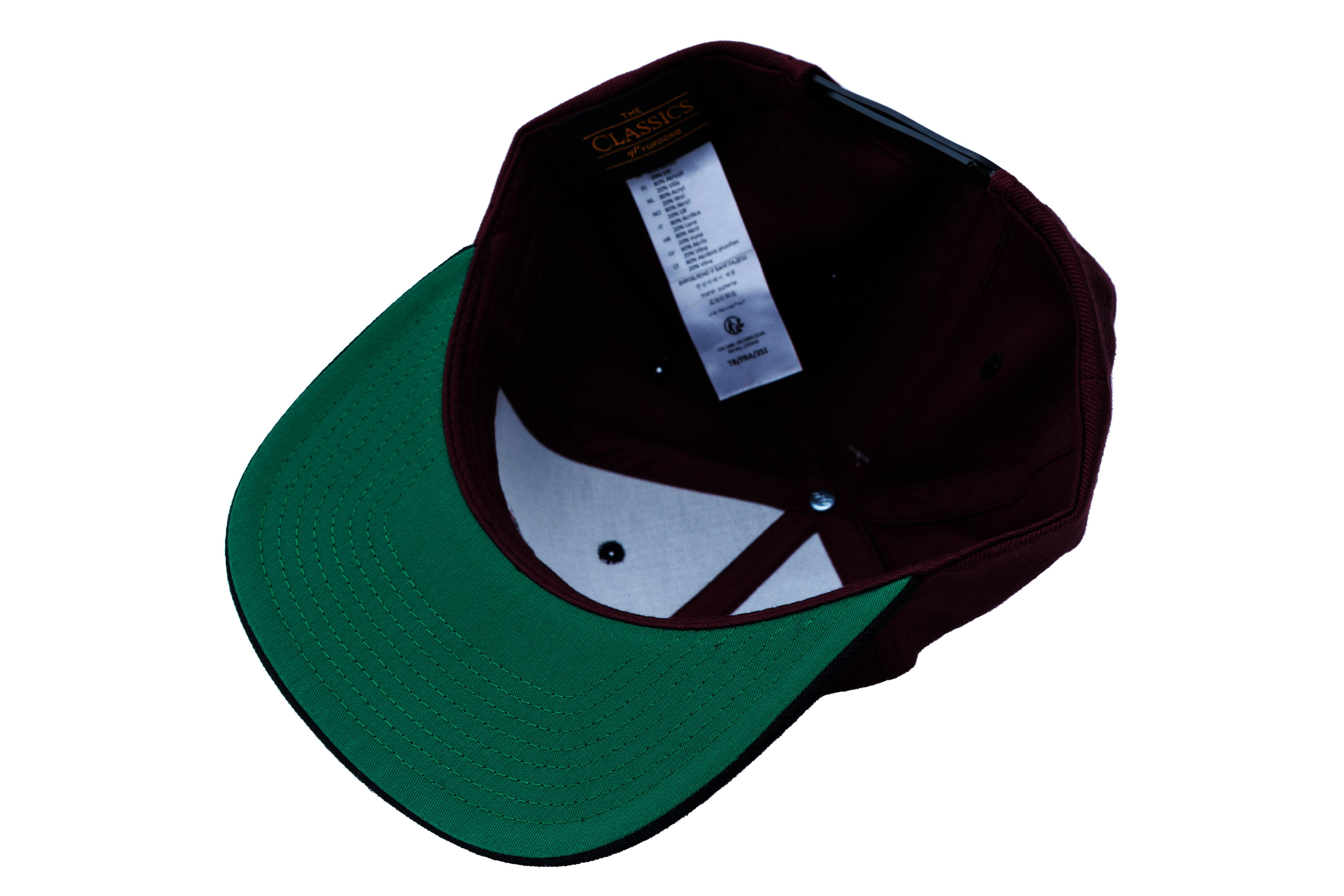 SOLLSO. Classic Snapback 2-Tone Cap, Maroon-Black