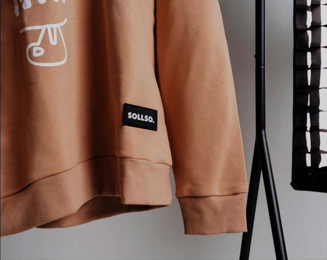 SOLLSO. Hoodie „No Panic Sloth“, Farbe Desert Beige, Größe XL