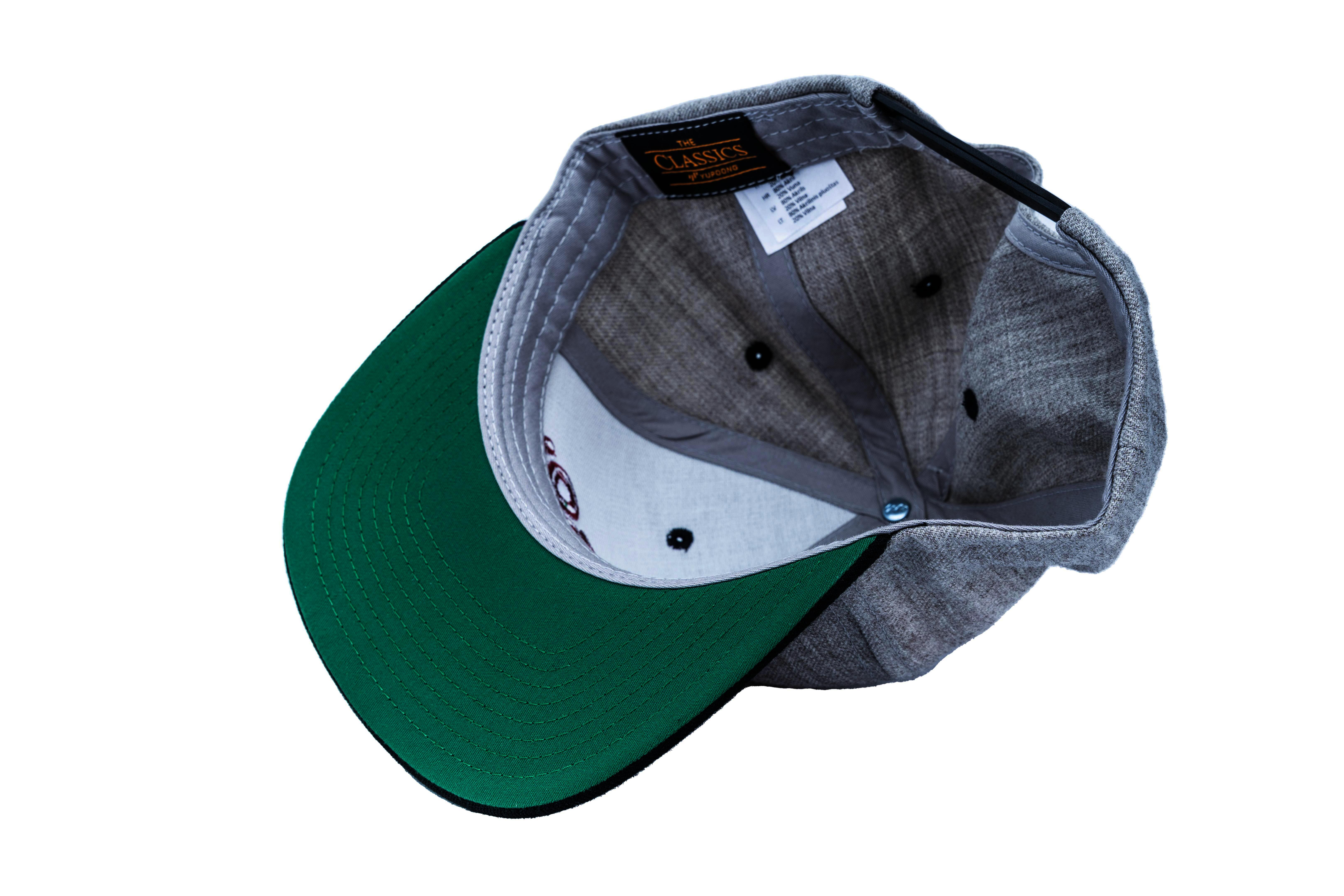 SOLLSO. Classic Snapback 2-Tone Cap, Heather-Red