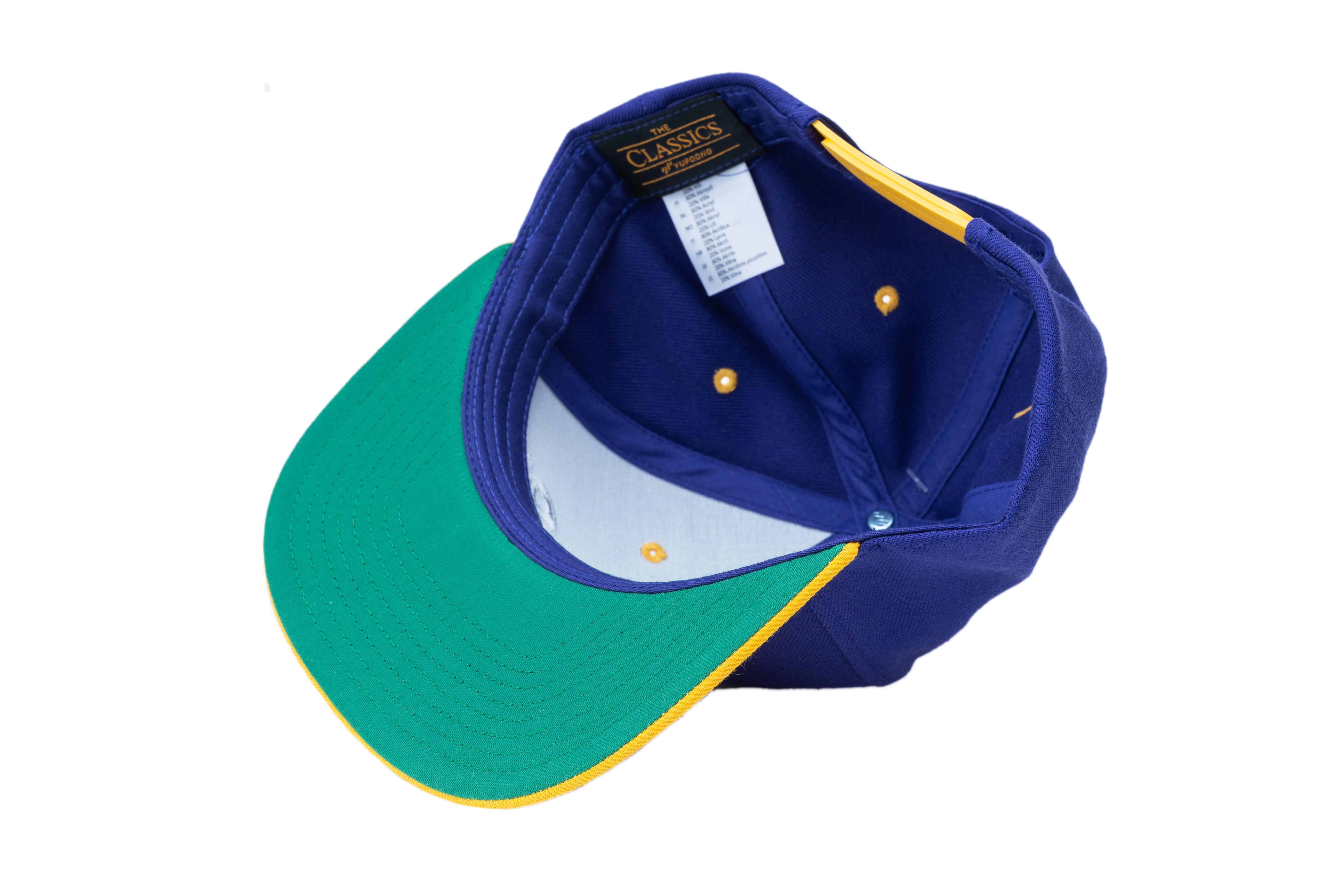 SOLLSO. Classic Snapback 2-Tone Cap, Pur-Gold