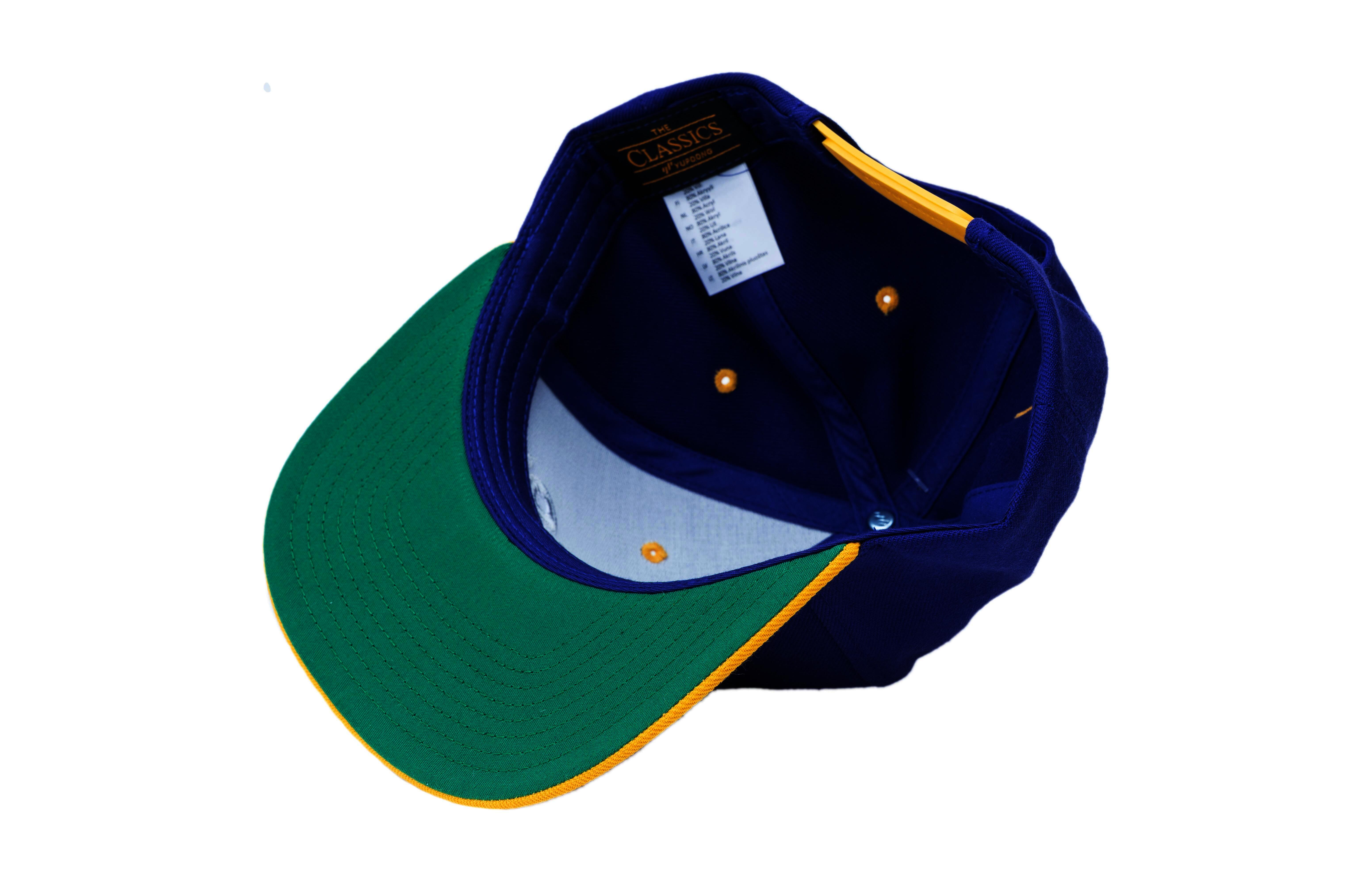 SOLLSO. Classic Snapback 2-Tone Cap, Pur-Gold